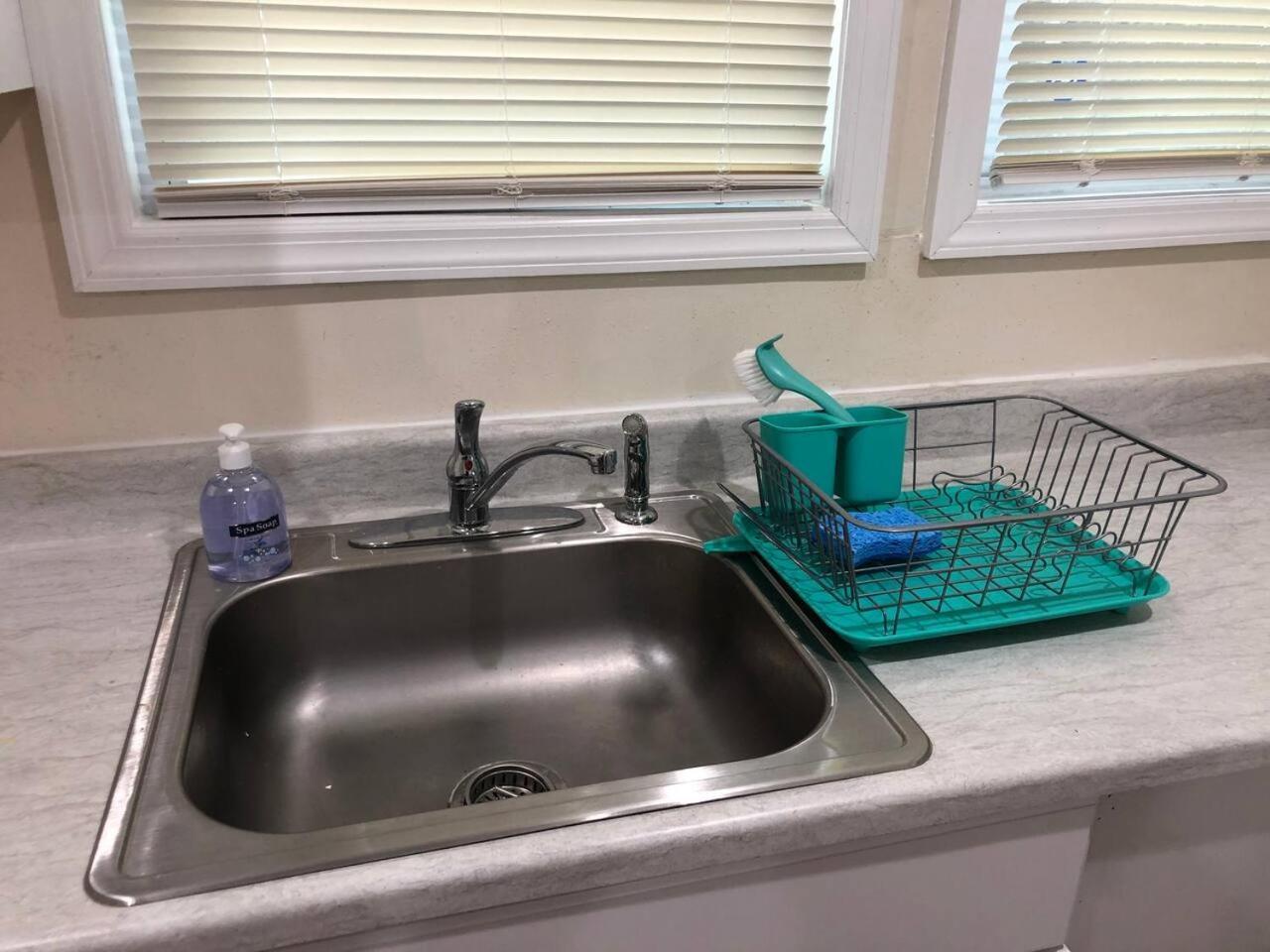 Spacious And Private Apartment With 3 Bedrooms And 1 Bathroom Near Newark International Airport Ewr And New York City Ngoại thất bức ảnh